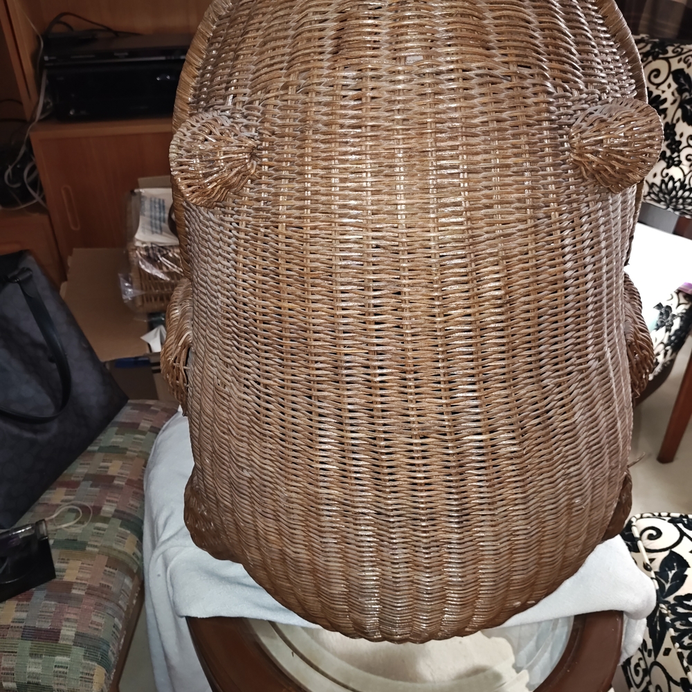 Vintage MCM Wicker Frog Basket - Picture 3 of 10